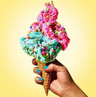 hand holds ice cream